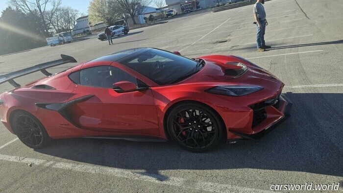 Ladrones Roban 8 Corvettes Nuevos De La Fábrica De GM Y Los Dejan En Lowe'S / Carscoops